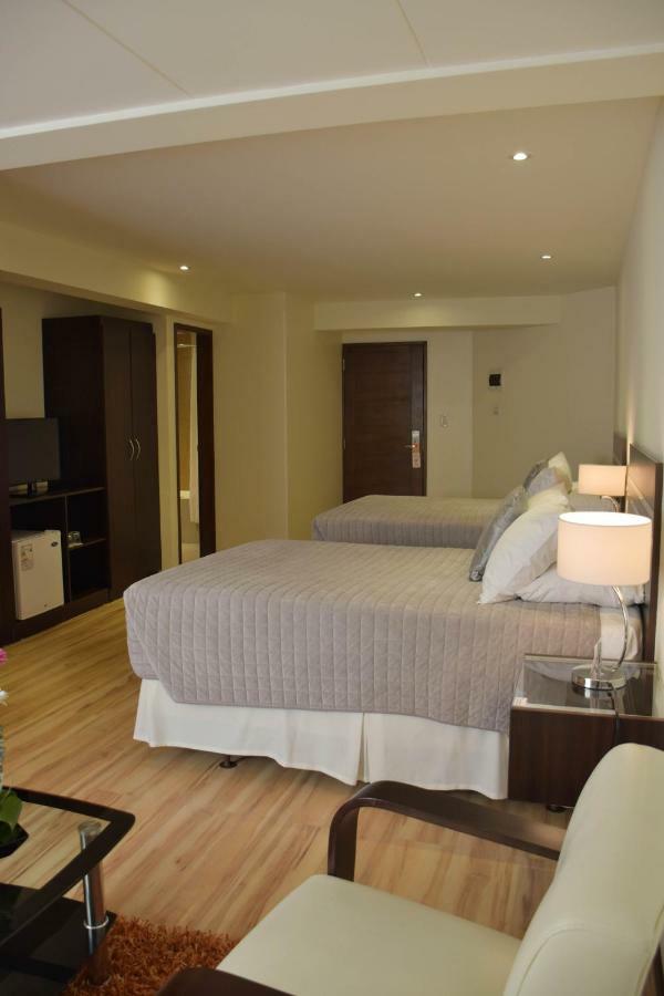 Hotel NC La Paz Esterno foto